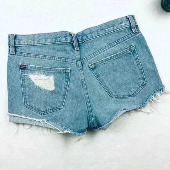 BDG Mid-Rise Tomgirl Button Fly Cheeky Denim Fray Cuffed Jean Short Size 27 - Picture 4 of 13